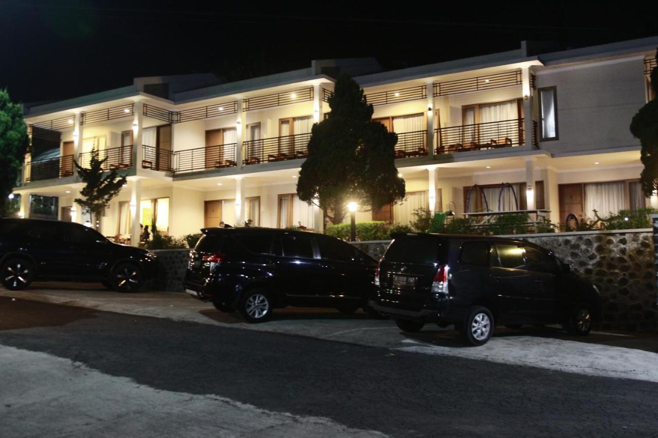Hotel Pondok Asri Tawangmangu Zewnętrze zdjęcie