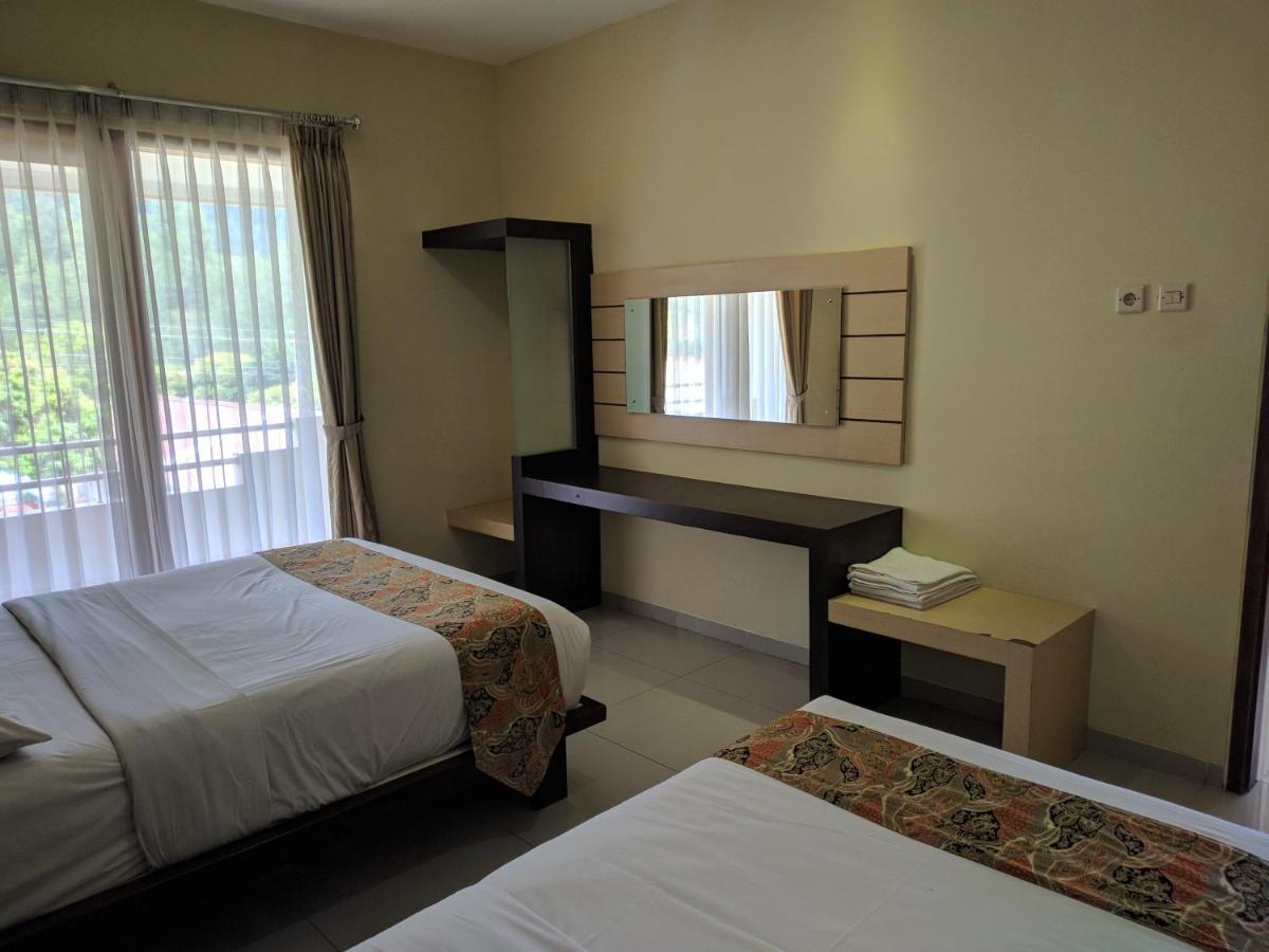 Hotel Pondok Asri Tawangmangu Zewnętrze zdjęcie